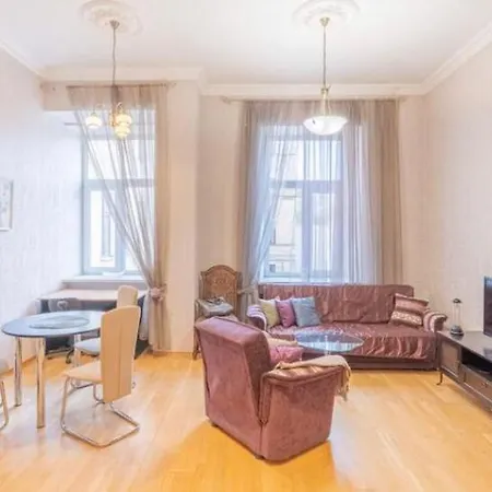 Apartment Lovely 1 Bedroom Apart, For Business Travellers Or Couple